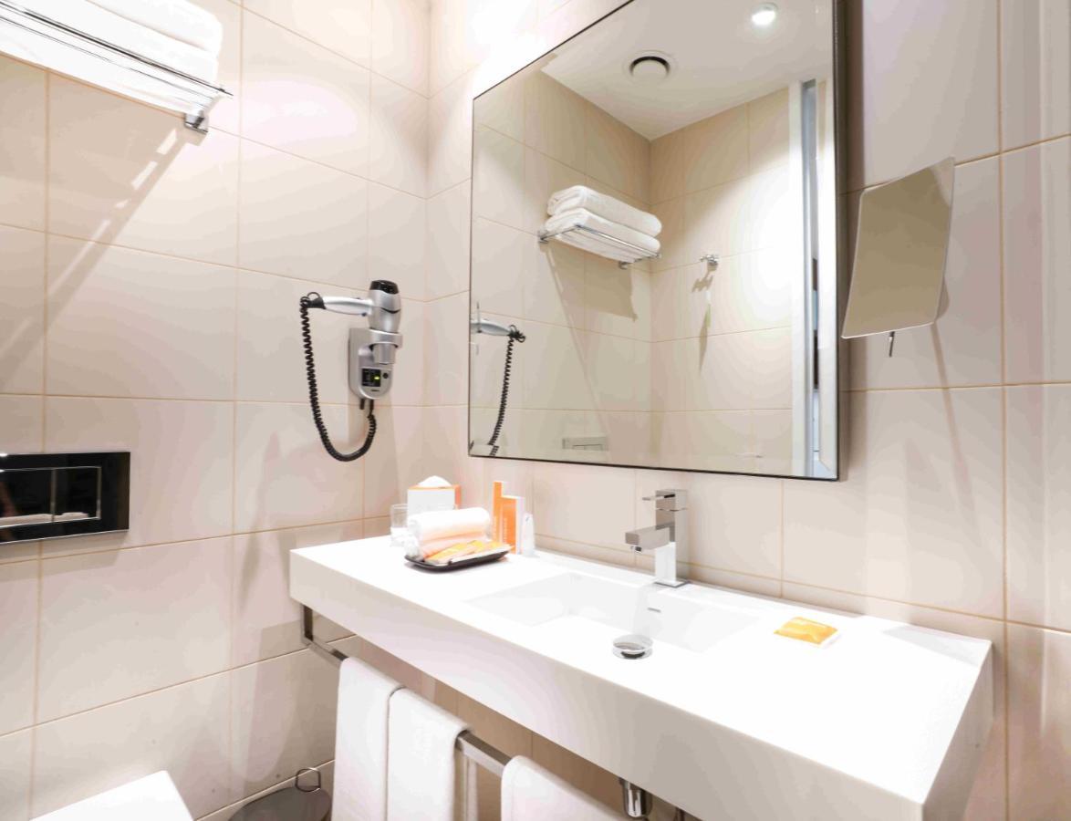 Centro Corniche By Rotana होटल Al Khobar